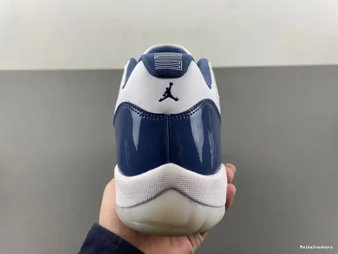 MaikeSneakers (2024) Midnight Low FV5104-104 11 Navy Retro Jordan 0523